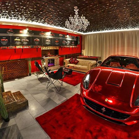 Ferrari Wellness Apartman Pardubice Kültér fotó